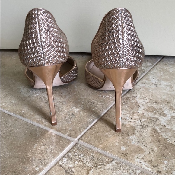 Manolo Blahnik gold heels - Picture 6 of 8